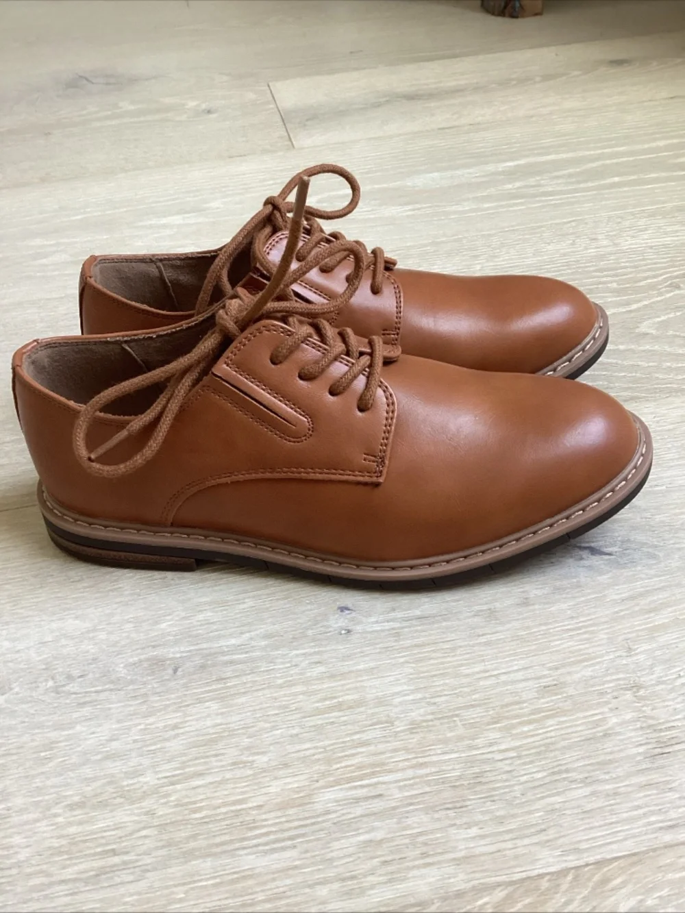 New never worn Kenneth Cole boys youth size 2 Klay flex Oxford dress shoe